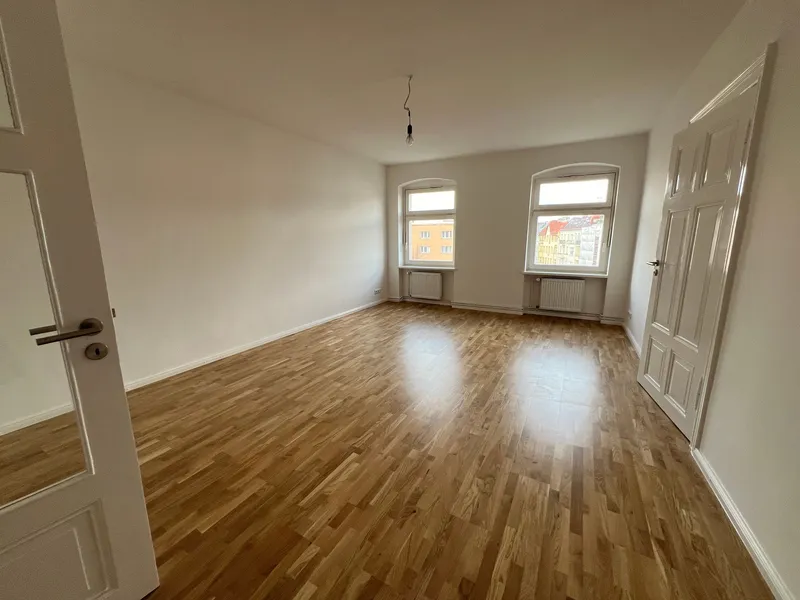 4-Zimmerwohnung auf der Schönhauser Allee zur teilgewerblichen Nutzung! — photo 1